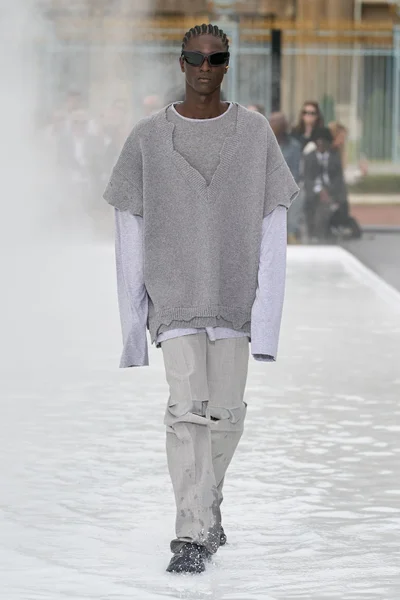 Look 39